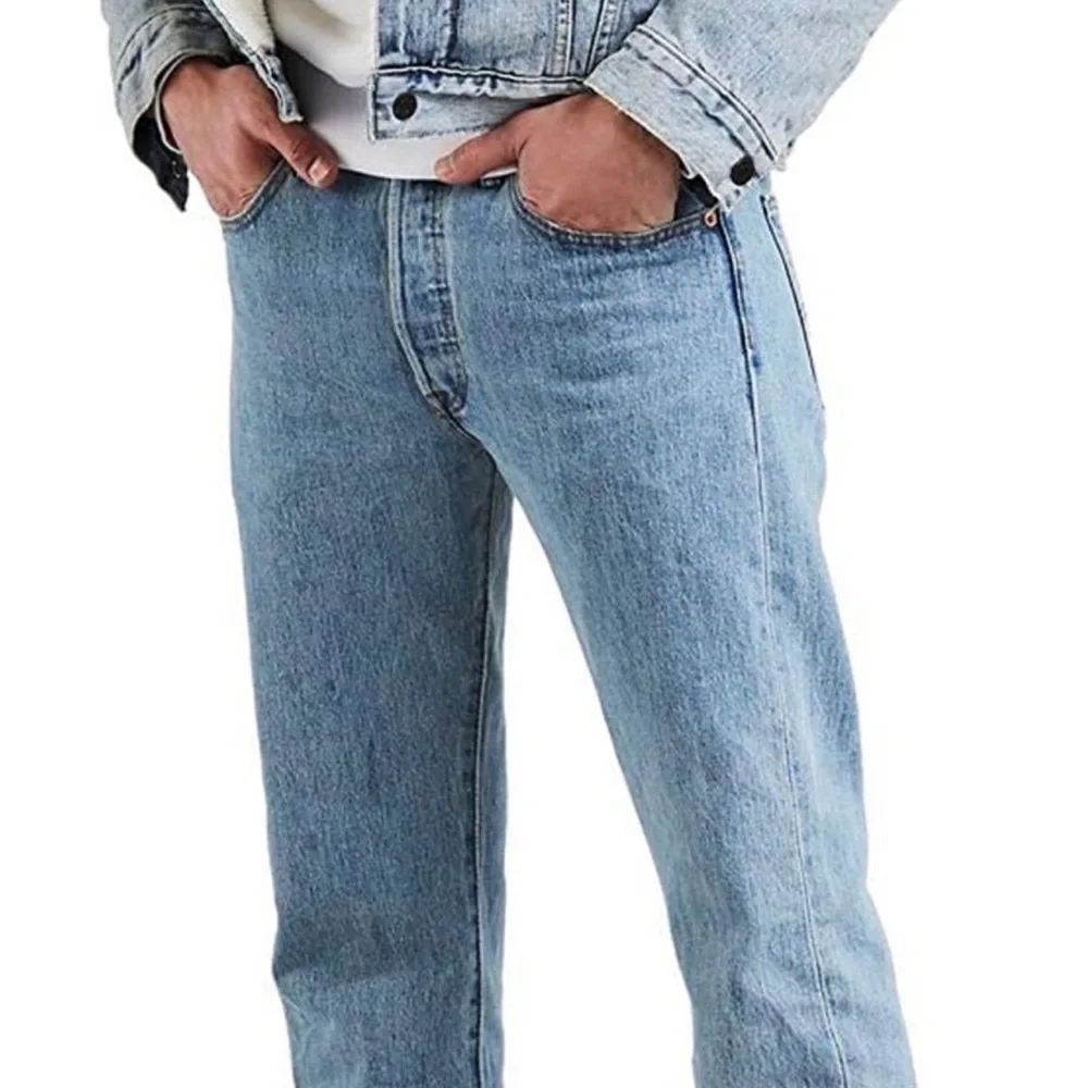 Levi's 501 Original Fit  Jeans Medium‎ Wash Button Fly